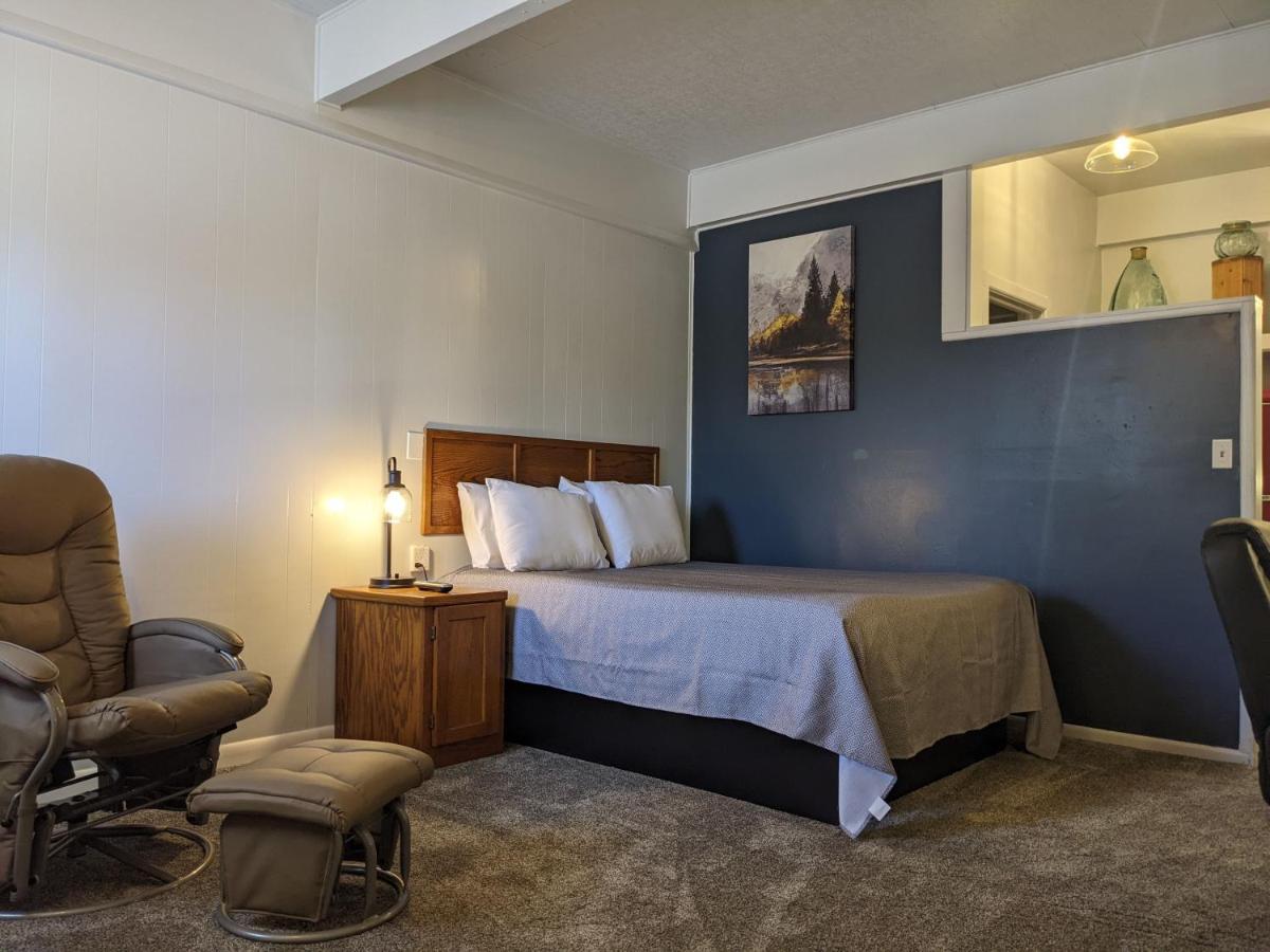 The Oakwood Inn 스털링 외부 사진